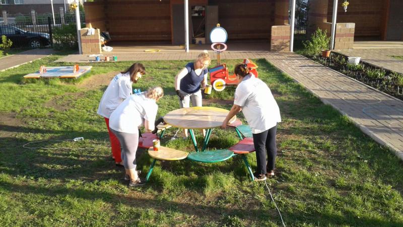 Активисты ОНФ привели в порядок детскую площадку в Уфе