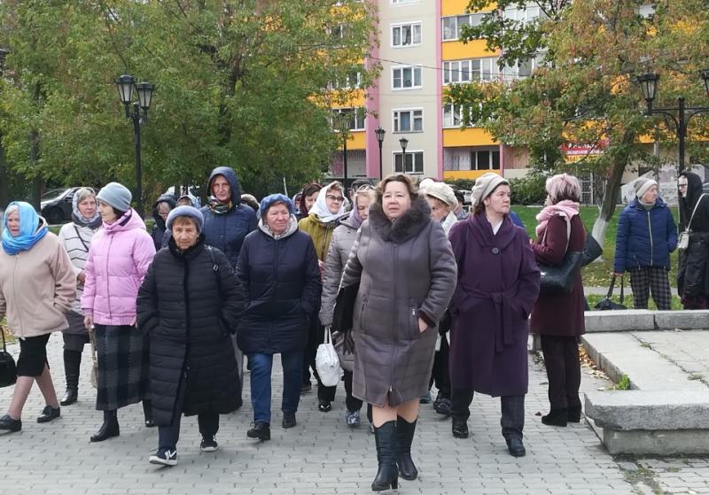 Подмосковные пенсионеры посетили Реутов с экскурсией по программе «Активное долголетие»