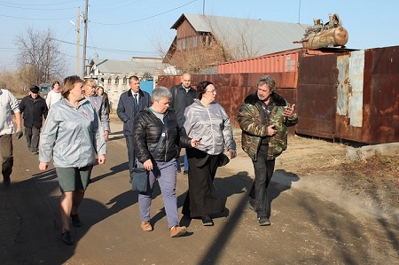 Амурские активисты ОНФ призвали администрацию Благовещенска оперативно вернуть отопление в дома в переулке Полевом, где замерзают 18 семей