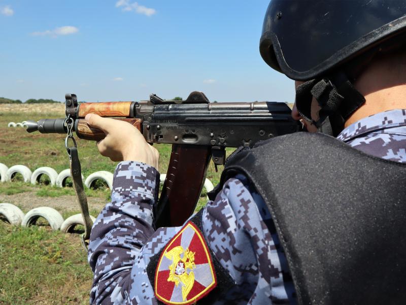 На Ставрополье состоялись занятия по огневой подготовке с сотрудниками вневедомственной охраны