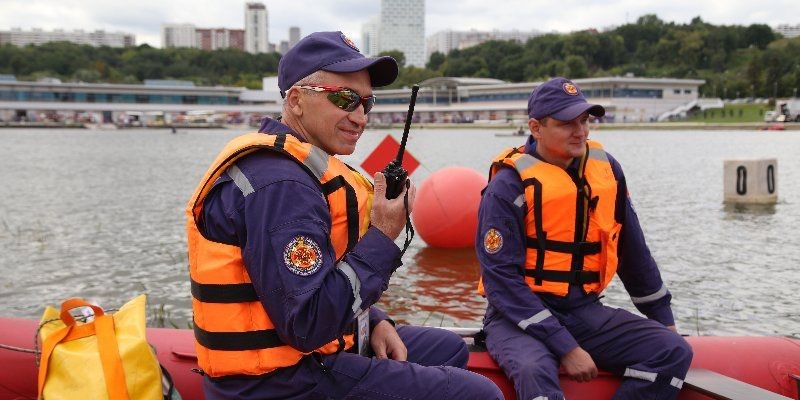 Водные спасатели столицы обеспечили безопасность
городских спортивных мероприятий