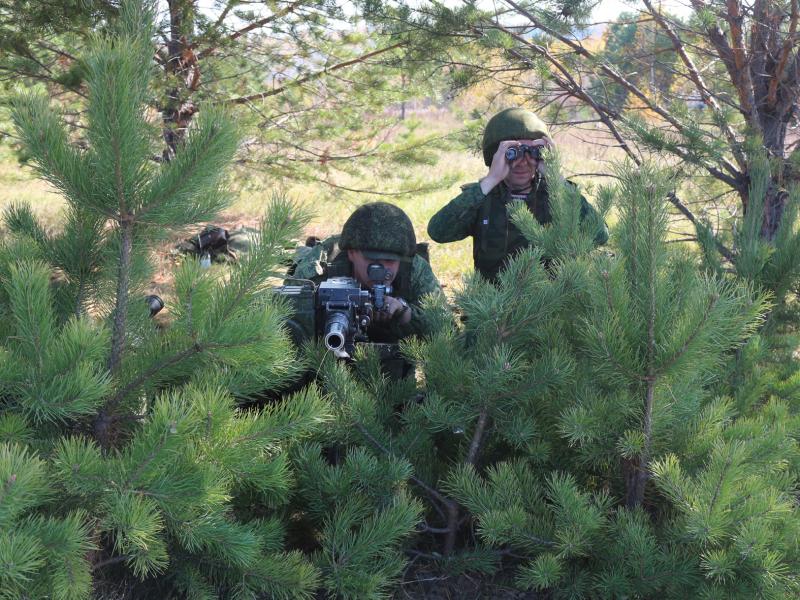 В Иркутской области военнослужащие разведывательной роты Росгвардии отработали тактико-специальные учения