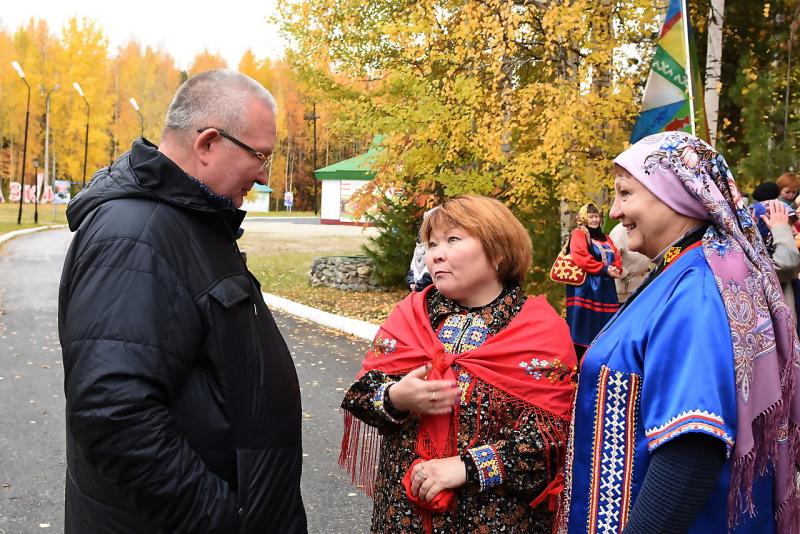 При поддержке Владимира Семенова пройдет социальный этнографический тур