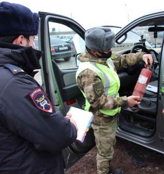 В Объединенной группировке войск (сил) на Северном Кавказе прошел смотр личного транспорта военнослужащих