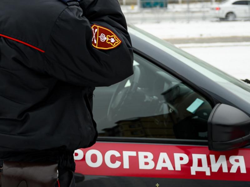Росгвардейцы задержали мужчину, который устроил дебош на АЗС