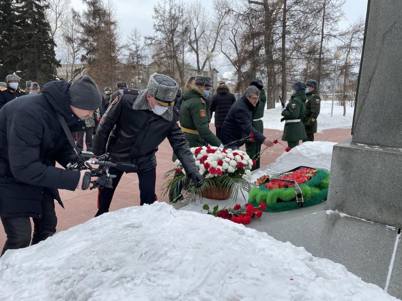 Начальник Управления Росгвардии по Иркутской области принял участие в торжественном митинге в честь Дня защитника Отечества