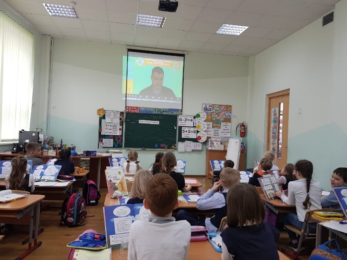 Пожарные Зеленограда в канун весенних каникул 
рассказали детям о безопасности