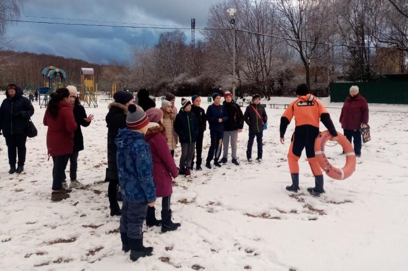 С начала года спасатели оказали помощь 30
пострадавшим на водоемах города