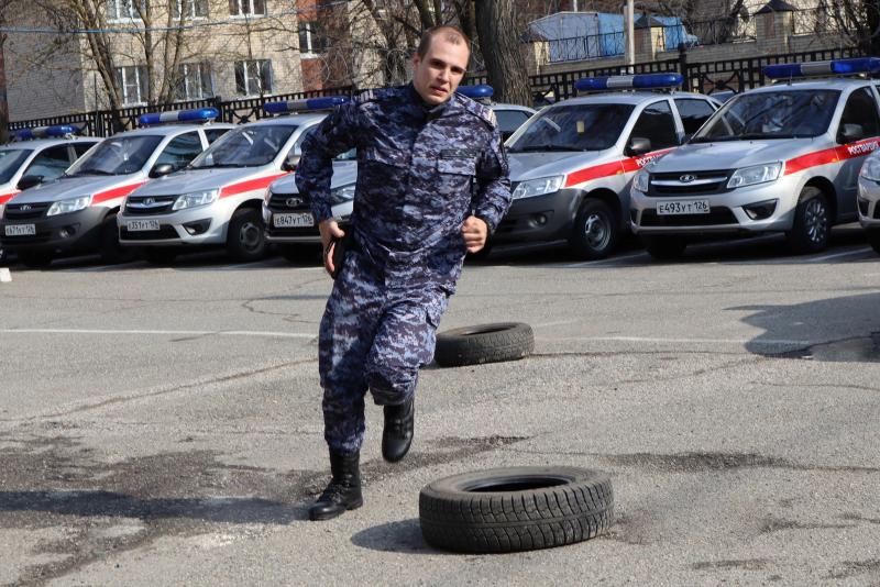 На Ставрополье наградили победителей второго этапа конкурса профессионального мастерства среди сотрудников подразделений вневедомственной охраны