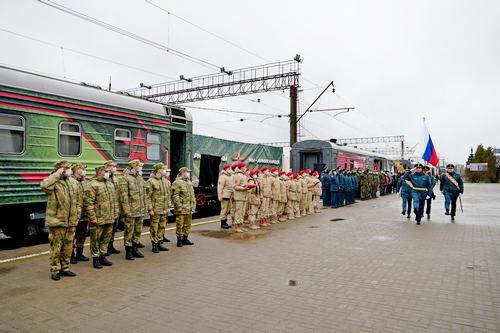 Военнослужащие регионального управления Росгвардии приняли участие в военно-патриотической акции «Мы – армия страны. Мы – армия народа»