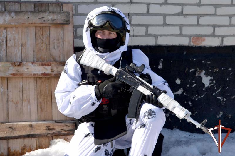 Курганский ОМОН Росгвардии отмечает 29-ю годовщину образования