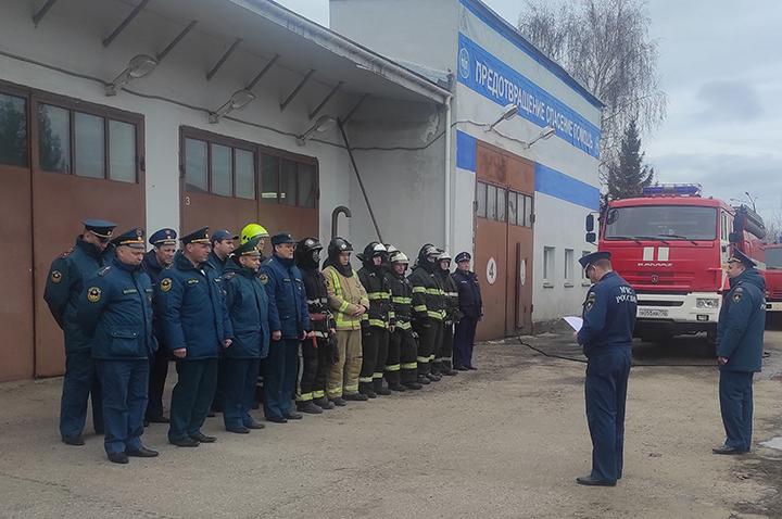 Огнеборцы ГКУ МО «Мособлпожспас» приняли участие в учениях на предприятии химического производства в Старой Купавне