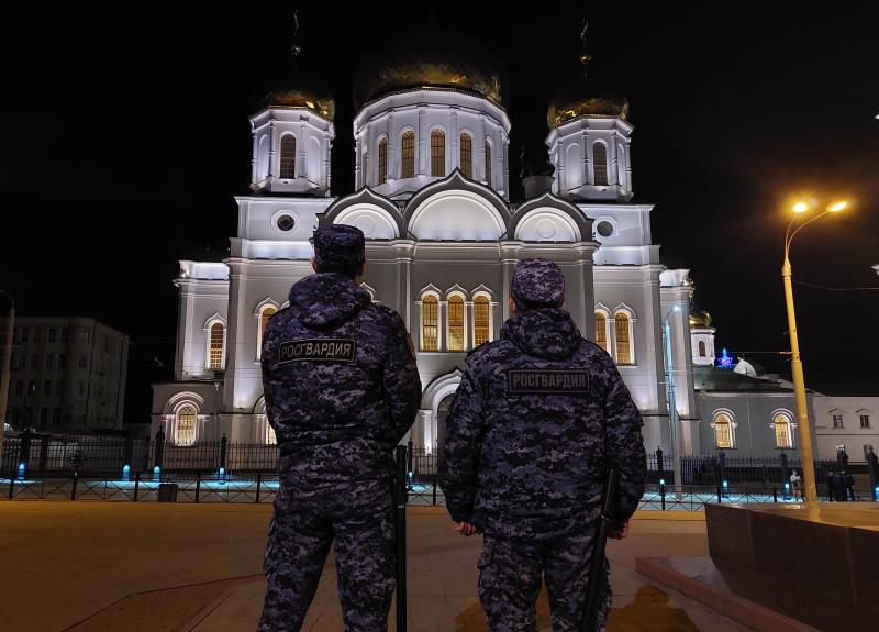 В РОСТОВСКОЙ ОБЛАСТИ РОСГВАРДИЯ ОБЕСПЕЧИВАЕТ ПРАВОПОРЯДОК ВО ВРЕМЯ ПРАЗДНОВАНИЯ ПРАВОСЛАВНОЙ ПАСХИ