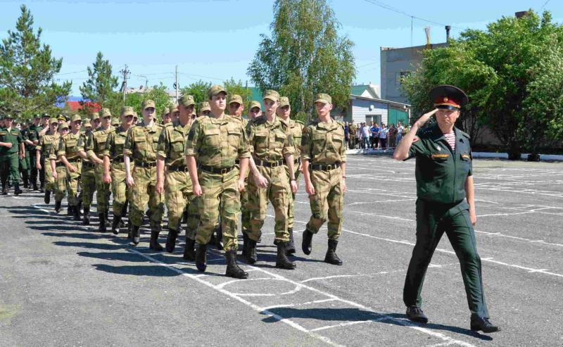 На службу в прославленную дивизию имени Дзержинского Росгвардии отправились призывники из Зауралья