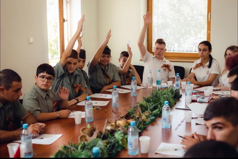 В столице Армении - Ереване прошла акция Диктант Победы. Фоторепортаж