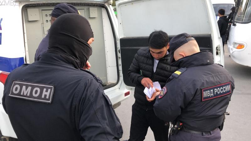 При содействии сотрудников Росгвардии в Екатеринбурге проведено профилактическое мероприятие по поддержанию правопорядка в общественных местах