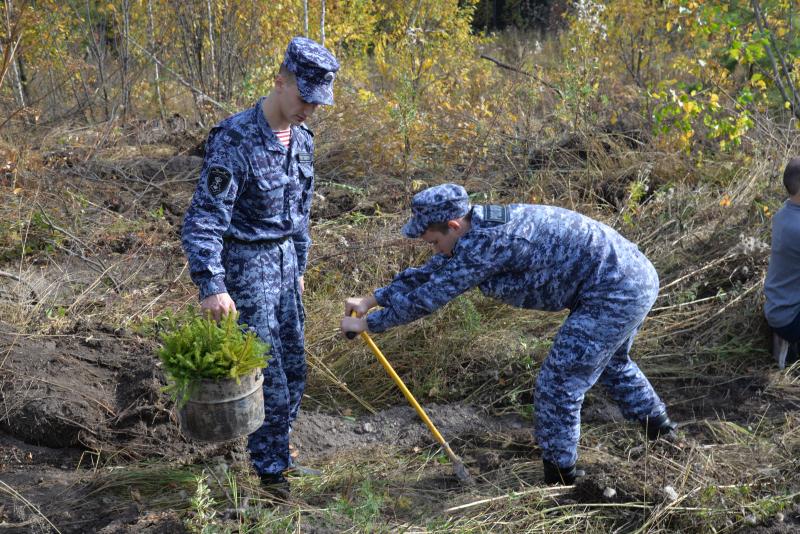 Росгвардейцы приняли участие в акции «Живи, лес» в Свердловской области