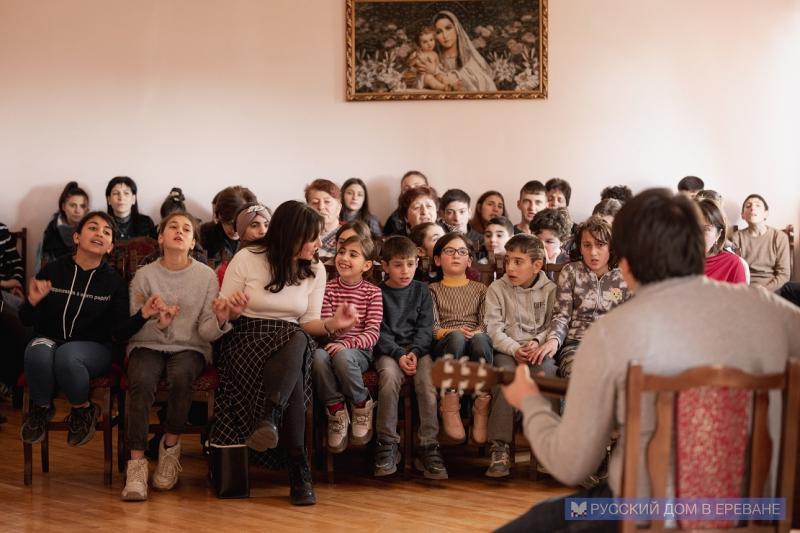 Посещение воспитанников Детского дома в городе Гавар