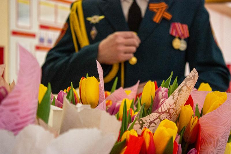 В преддверии Международного женского дня военнослужащие и сотрудники Росгвардии провели ряд мероприятий в Челябинской области