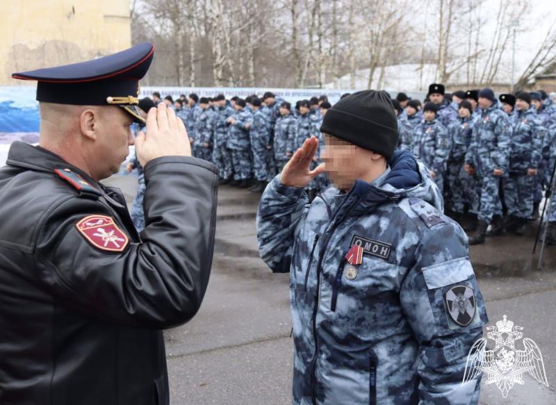 В ЯРОСЛАВЛЕ ПРОШЛО НАГРАЖДЕНИЕ СОТРУДНИКОВ РОСГВАРДИИ, ПРИУРОЧЕННОЕ КО ДНЮ ОБРАЗОВАНИЯ ВЕДОМСТВА