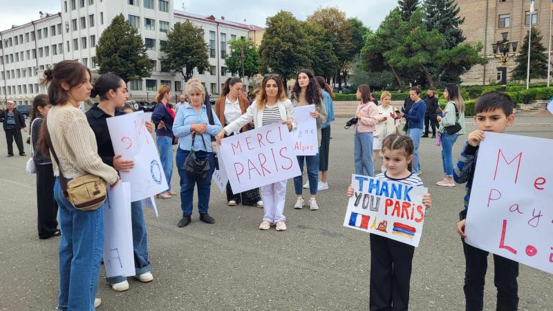 Упрёки Баку в адрес Парижа аморальны