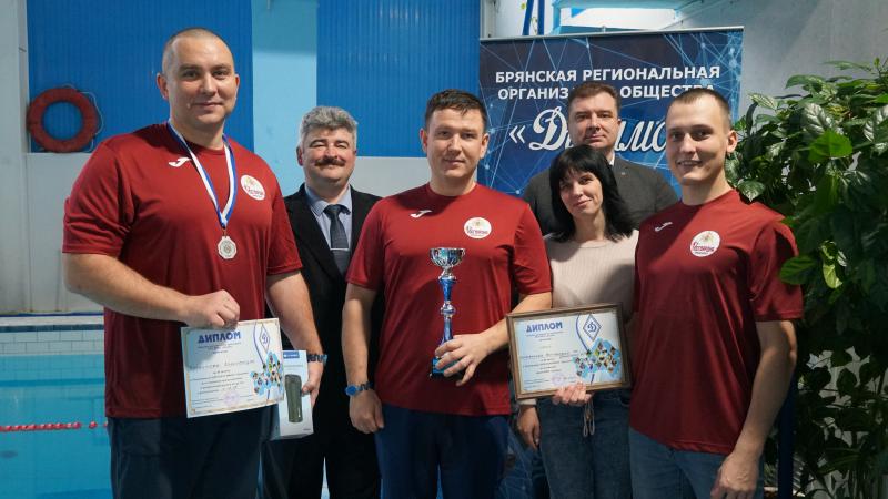 Росгвардейцы cтали призёрами чемпионата по плаванию