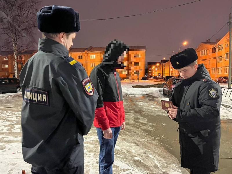 В Поморье военные следователи продолжают профилактику нарушений законодательства о воинском учете среди натурализованных граждан