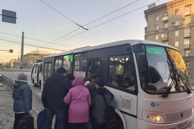 Первые дачные автобусы вышли на маршрут в Новосибирской области