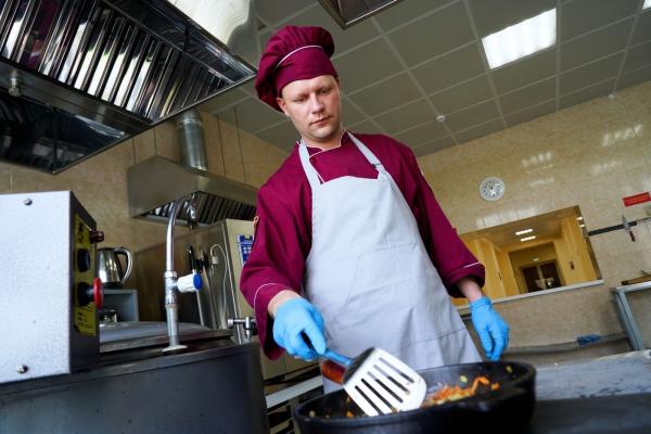 В Мордовии в эфир вышел юбилейный выпуск ведомственного телепроекта «Я росгвардеец»