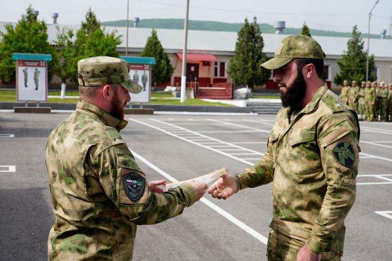 Гудермесский полк Росгвардии отметил годовщину своего образования