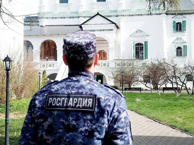 Сотрудники подмосковного главка Росгвардии обеспечили правопорядок в период проведения религиозного праздника