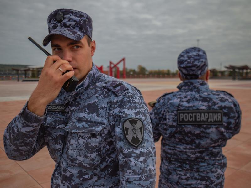 Росгвардейцы задержали злоумышленницу, похитившую алкоголь из популярного гипермаркета