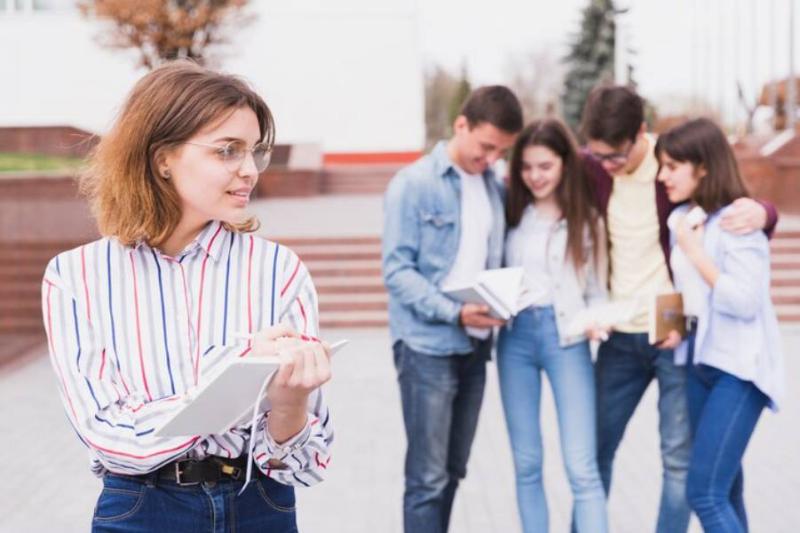 Школьники из Москвы создадут конкуренцию абитуриентам в вузах Новосибирска
