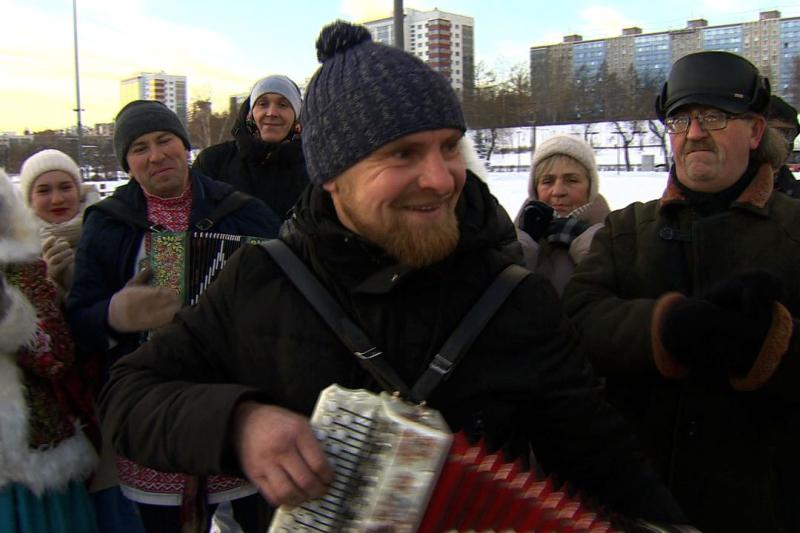 На съемках тв-программы в Новосибирске у музыканта украли гармонь