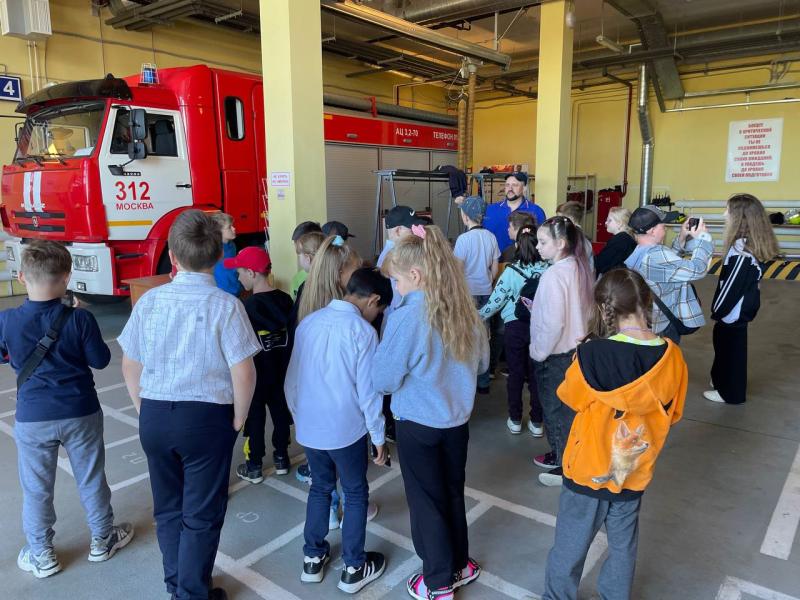 В преддверии Дня пожарной охраны: школьники побывали на экскурсиях