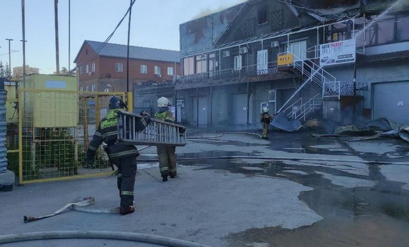 Пожарные локализовали пожар на складе ГСМ в Новосибирске