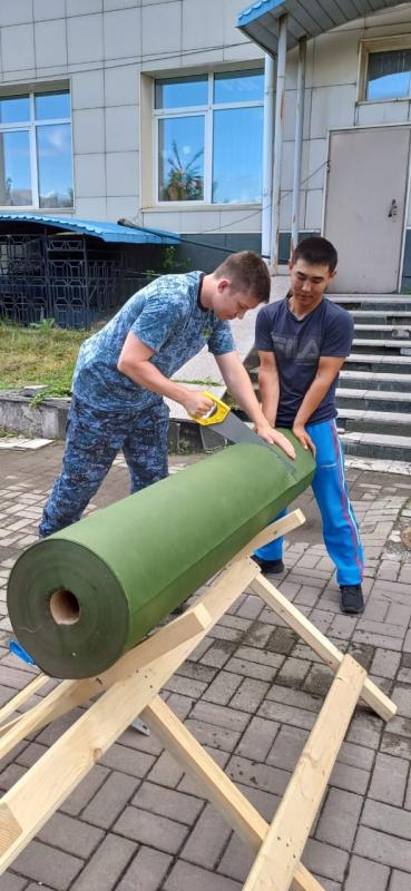 Судебные приставы Республики Алтай продолжают помогать фронту и военнослужащим