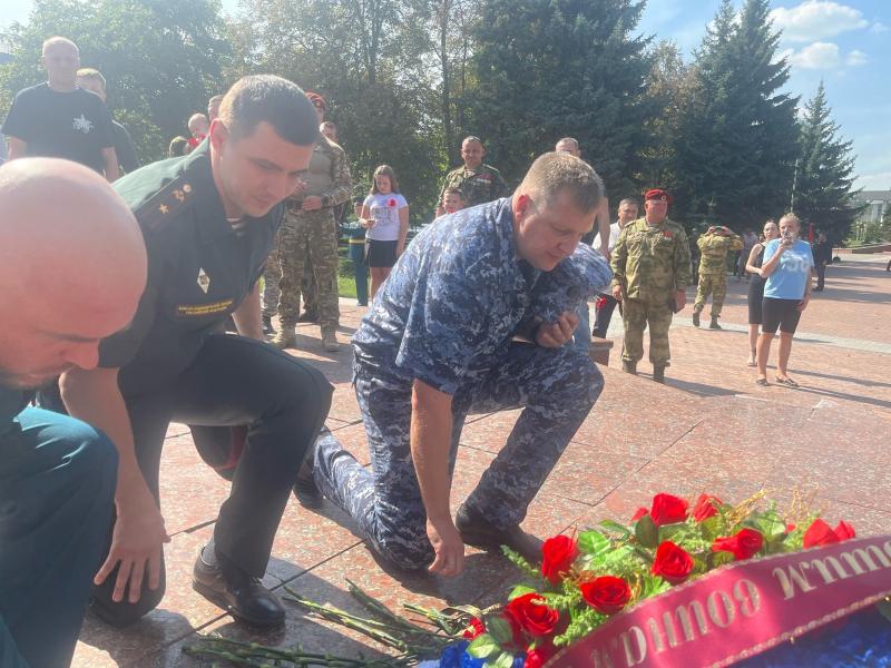 В Пензе росгвардейцы почтили память бойцов подразделений спецназначения, погибших при исполнении служебного долга