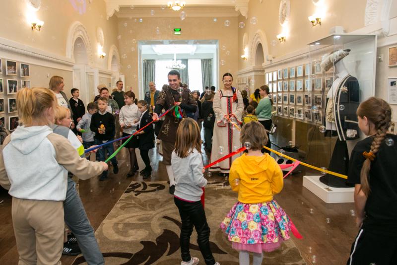 В Кургане для детей детских домов прошел праздник «День знаний, мечтаний, дерзаний»