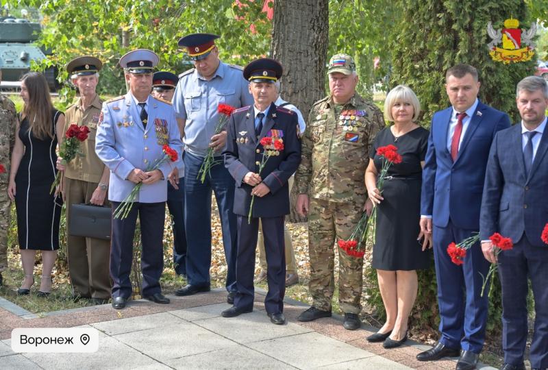 В ВОРОНЕЖЕ ВЕТЕРАНЫ РОСГВАРДИИ ПОЧТИЛИ ПАМЯТЬ СПЕЦНАЗОВЦЕВ-ГЕРОЕВ БЕСЛАНА