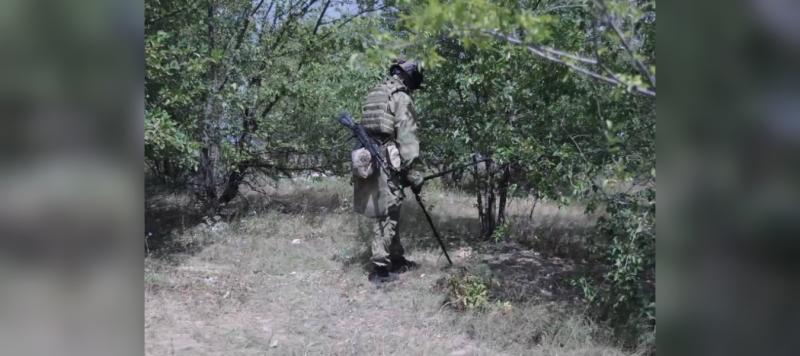 Росгвардейцы обнаружили схрон с боеприпасами в ЛНР