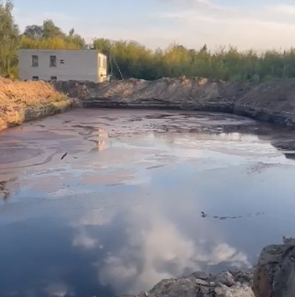 Жители Терновки показали на видео масштаб экологического бедствия от незаконного слива жидких отходов