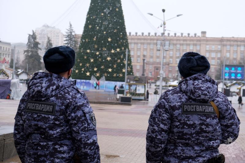 ОБЕСПЕЧЕНИЕ ОХРАНЫ ПОРЯДКА И БЕЗОПАСНОСТИ В ПРАЗДНИКИ