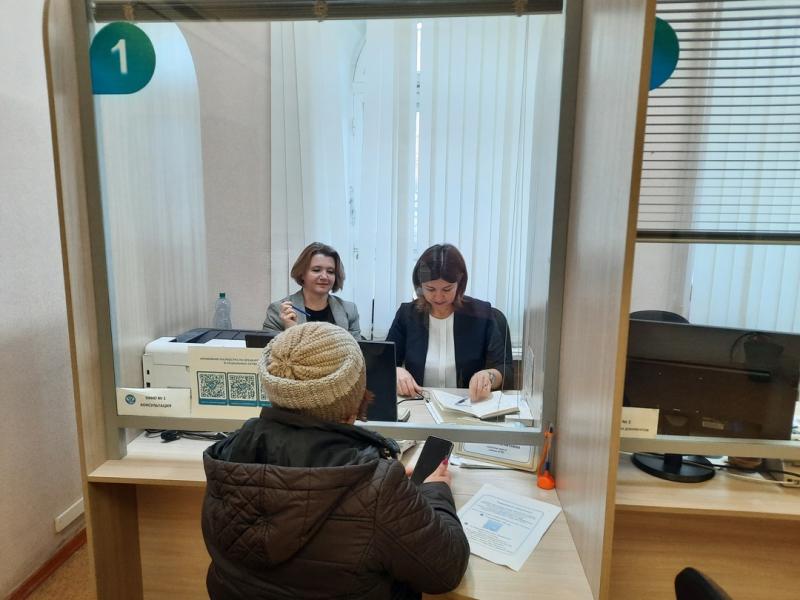 Оренбуржцы могут получить консультации по вопросам недвижимости от экспертов Росреестра и членов Общественного совета