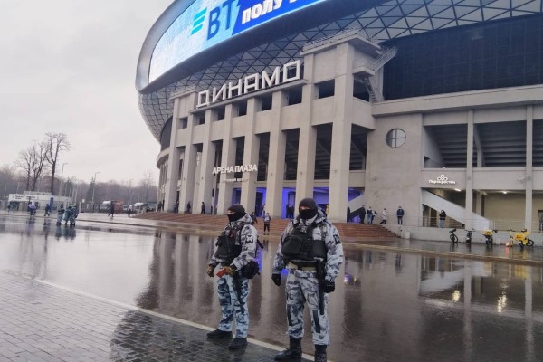 Росгвардия обеспечила правопорядок на хоккейном матче в Москве