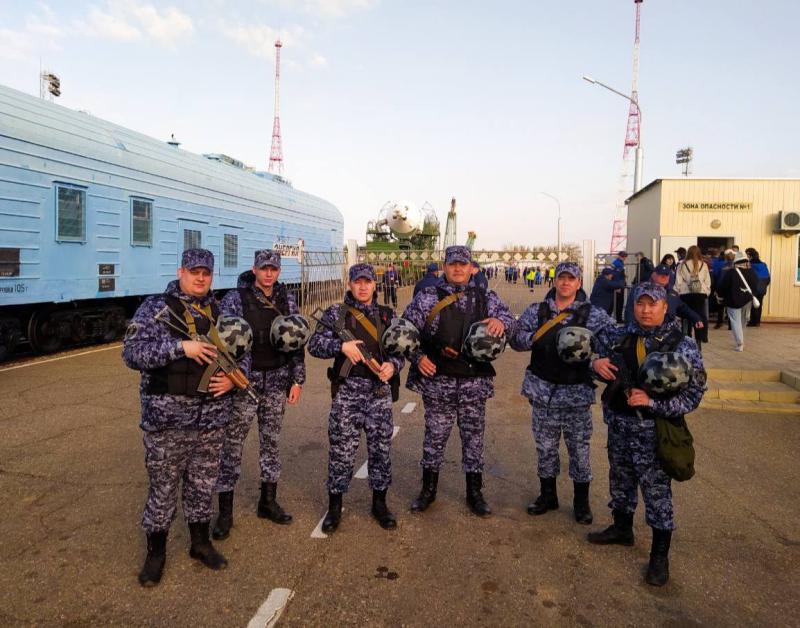 Росгвардейцы обеспечили безопасность транспортировки ракеты-носителя «Союз-2.1а» на космодроме «Байконур»