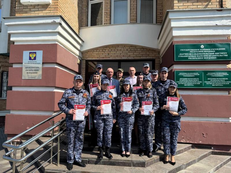 Военнослужащие и сотрудники Росгвардии в Мордовии написали «Диктант Победы»