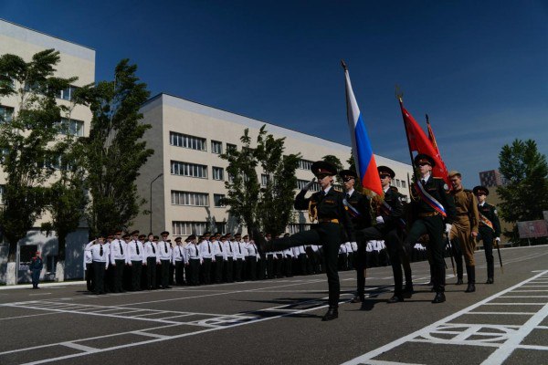 Столичные росгвардейцы поздравили первокурсников подшефного колледжа с принятием клятвы курсанта