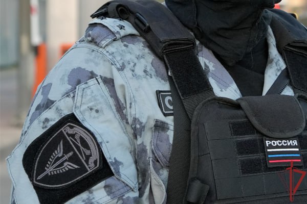 При участии ОМОН «Авангард» задержана группа мошенников