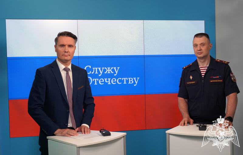 ГОСТЕМ ПРОГРАММЫ «СЛУЖУ ОТЕЧЕСТВА» ТЕЛЕКАНАЛА «ГУБЕРНИЯ» ВОРОНЕЖА СТАЛ ОФИЦЕР ГЛАВНОГО УПРАВЛЕНИЯ ВНЕВЕДОМСТВЕННОЙ ОХРАНЫ РОСГВАРДИИ ЮРИЙ СЕРЕГИН